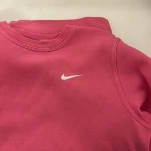 Preppy pink Nike sweatshirt💕🌸💐